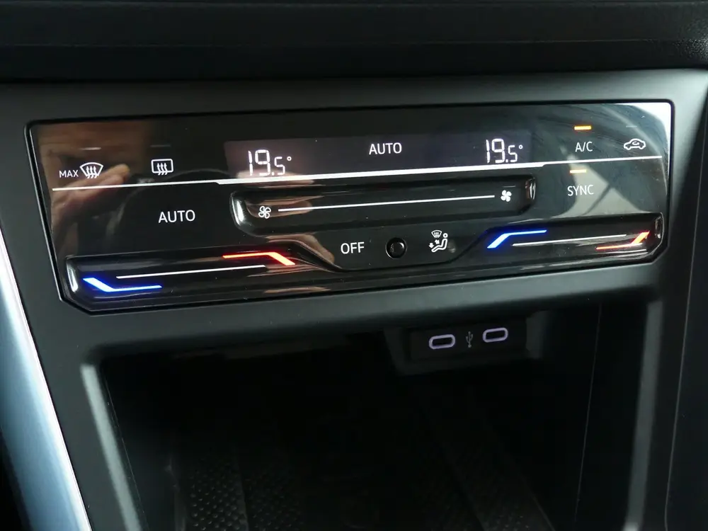 Volkswagen Polo 1.0 TSI Life / Carplay / PDC / uit 2023, foto 18