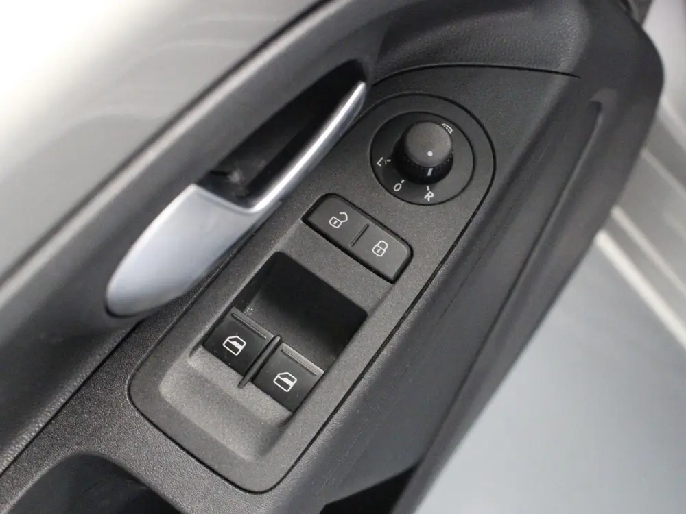 Volkswagen Up! 1.0 BMT move up! / 12 MND BOVAG uit 2019, foto 19