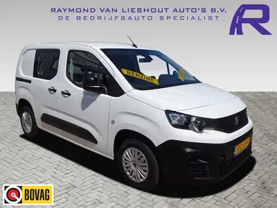 Peugeot Partner 1.2 PureTech Pro BENZINE AIRCO NAVI CRUISE uit 2022