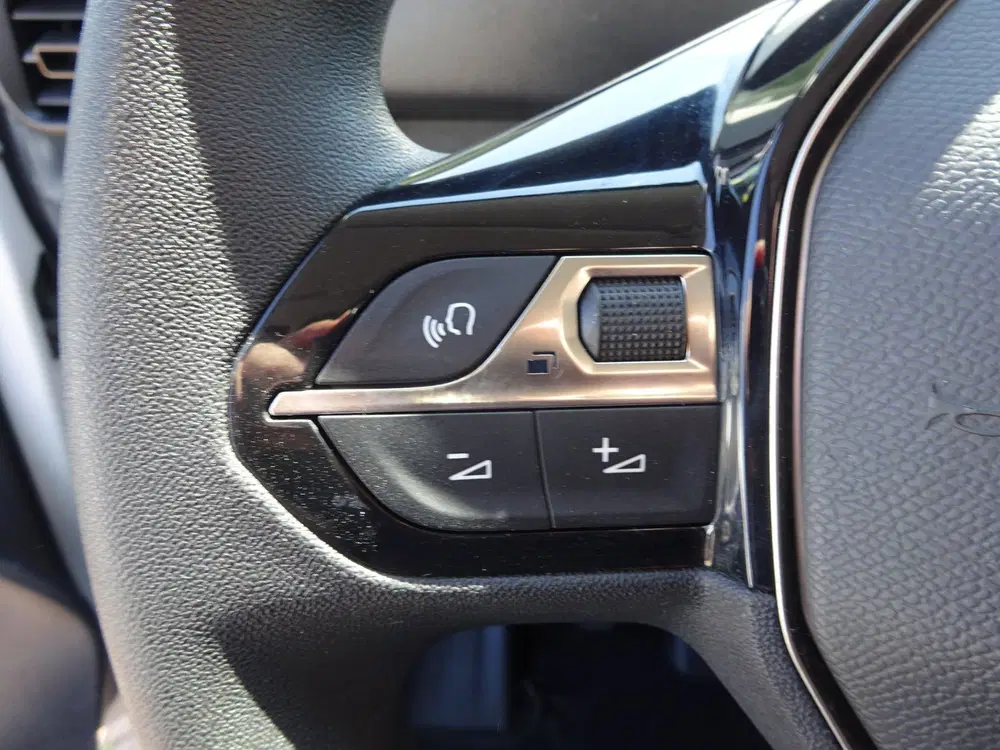 Peugeot Partner 1.2 PureTech Pro BENZINE AIRCO NAVI CRUISE uit 2022, foto 19