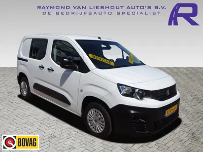 Peugeot Partner 1.2 PureTech Pro BENZINE AIRCO NAVI CRUISE uit 2022