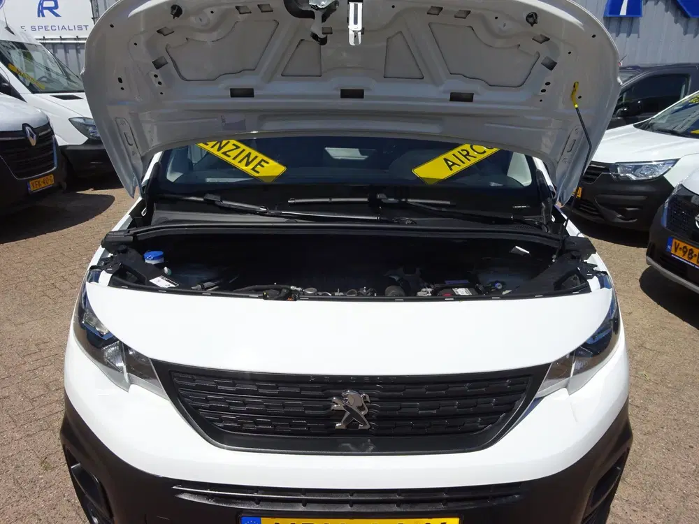 Peugeot Partner 1.2 PureTech Pro BENZINE AIRCO NAVI CRUISE uit 2022, foto 8