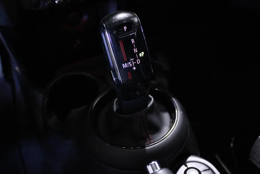 Mini 3-Deurs 2.0 Cooper S Pepper | JCW | PANO | Kuipstoelen uit 2019, foto 19