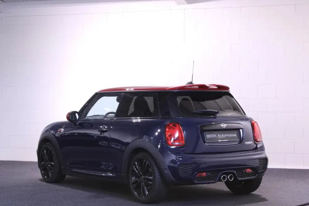 Mini 3-Deurs 2.0 Cooper S Pepper | JCW | PANO | Kuipstoelen uit 2019, foto 6