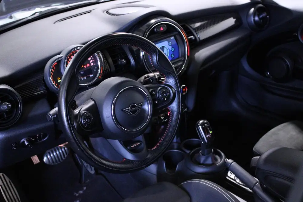 Mini 3-Deurs 2.0 Cooper S Pepper | JCW | PANO | Kuipstoelen uit 2019, foto 7