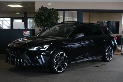 Cupra Leon 1.5 eTSI 150PK DSG Facelift Pano Led uit 2024