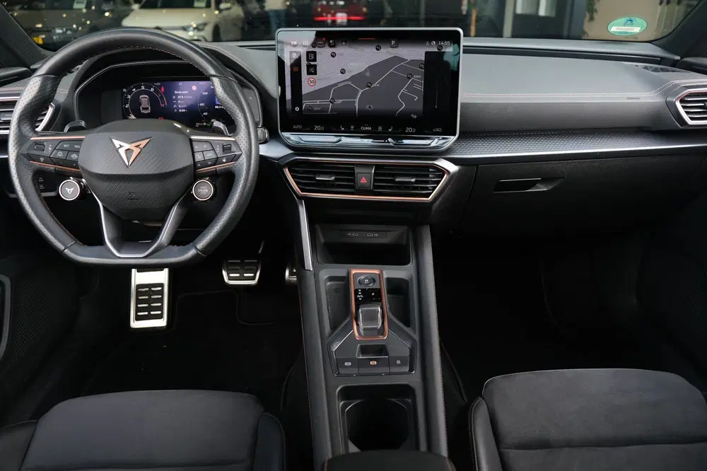 Cupra Leon 1.5 eTSI 150PK DSG Facelift Pano Led uit 2024, foto 11