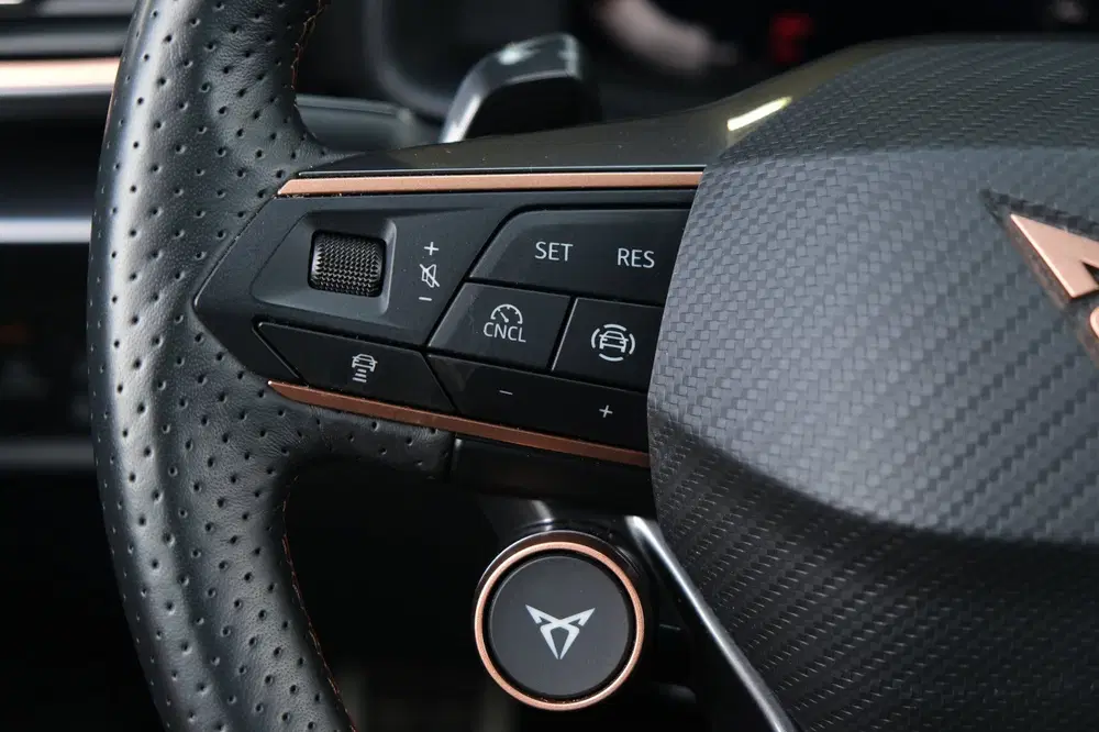 Cupra Leon 1.5 eTSI 150PK DSG Facelift Pano Led uit 2024, foto 18