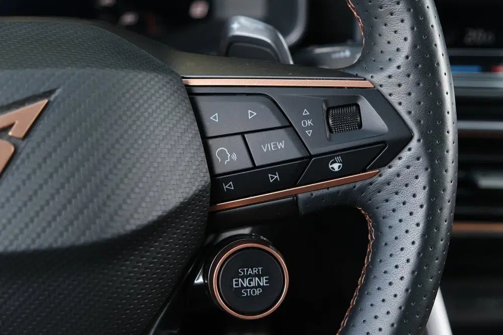 Cupra Leon 1.5 eTSI 150PK DSG Facelift Pano Led uit 2024, foto 19