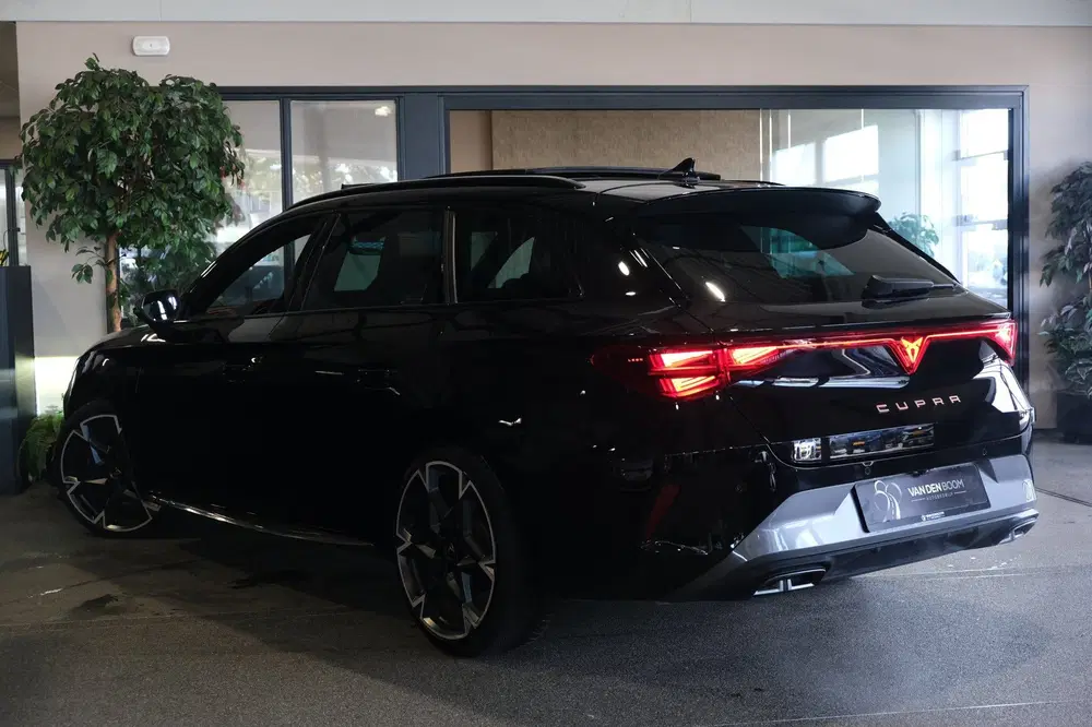 Cupra Leon 1.5 eTSI 150PK DSG Facelift Pano Led uit 2024, foto 8