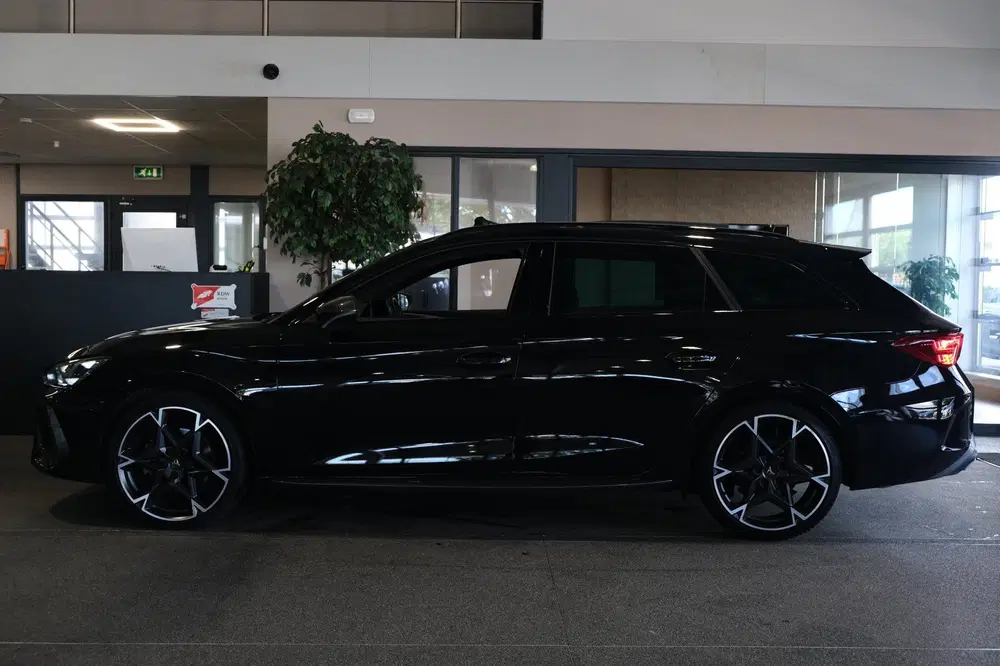 Cupra Leon 1.5 eTSI 150PK DSG Facelift Pano Led uit 2024, foto 9