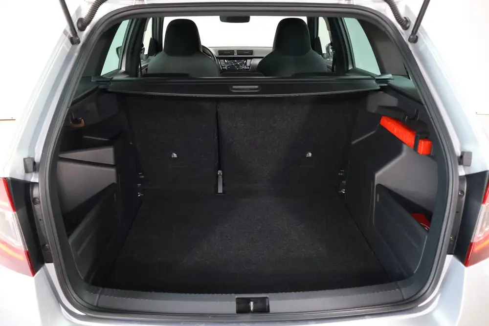 Skoda Fabia 1.0 TSI Monte Carlo uit 2019, foto 11