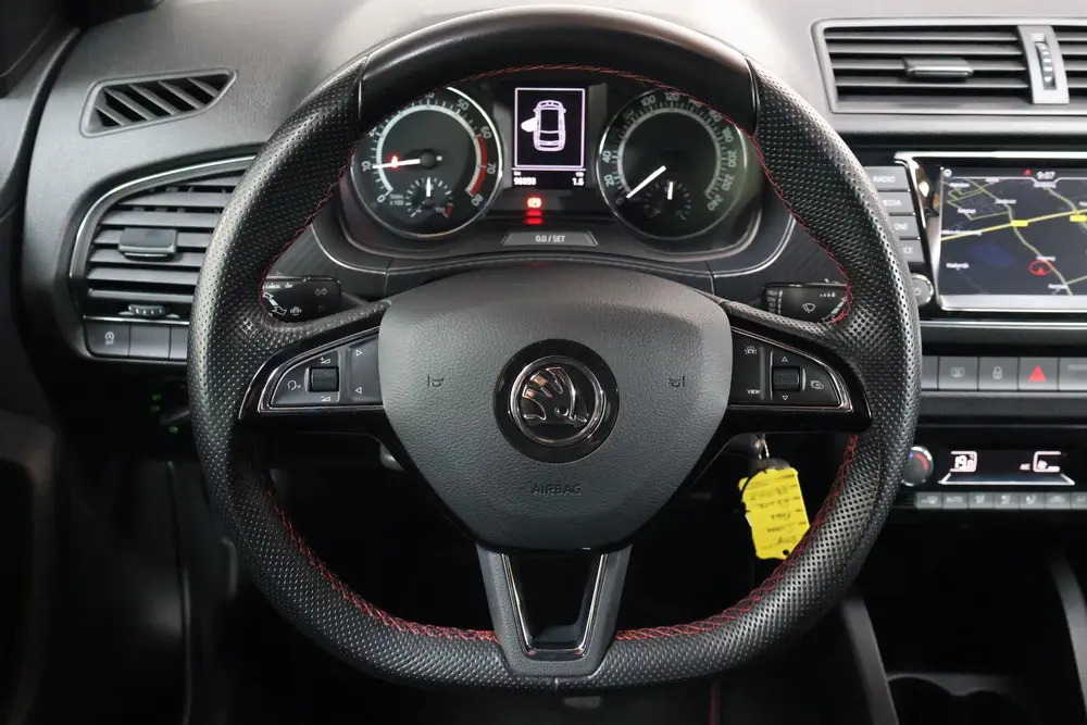 Skoda Fabia 1.0 TSI Monte Carlo uit 2019, foto 17