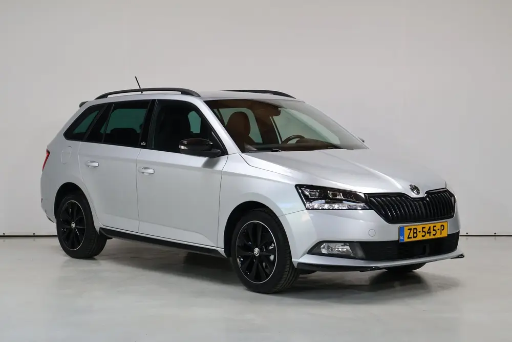 Skoda Fabia 1.0 TSI Monte Carlo uit 2019, foto 5