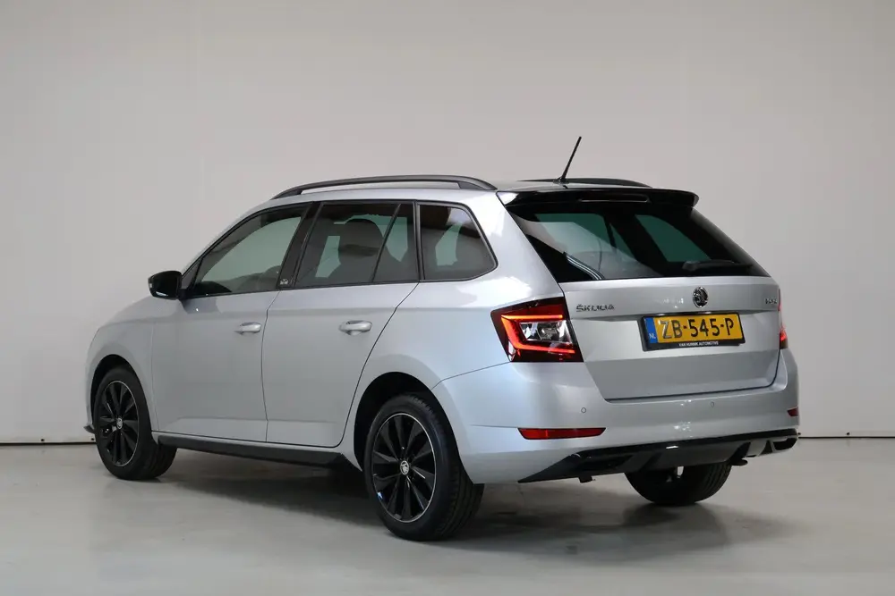 Skoda Fabia 1.0 TSI Monte Carlo uit 2019, foto 6