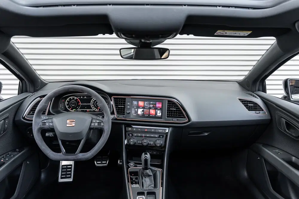 SEAT Leon 2.0 TSI 4DRIVE CUPRA R CARBON PANO BREMBO uit 2020, foto 9