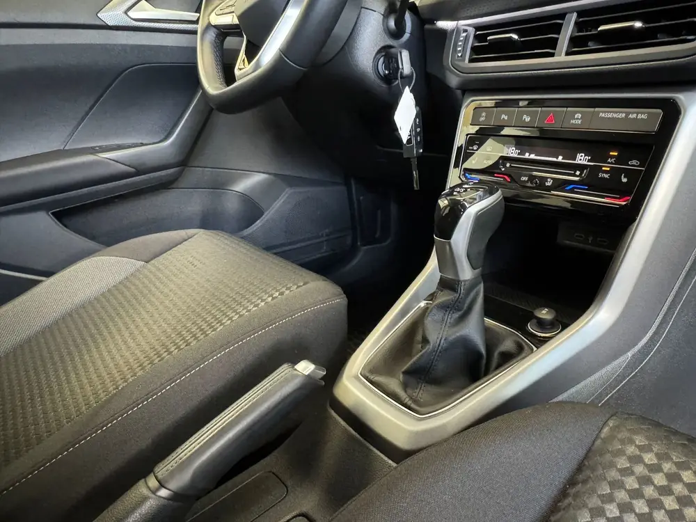 Volkswagen T-Cross 1.0 TSI 110 Active automaat / Stoelverw/n uit 2021, foto 13