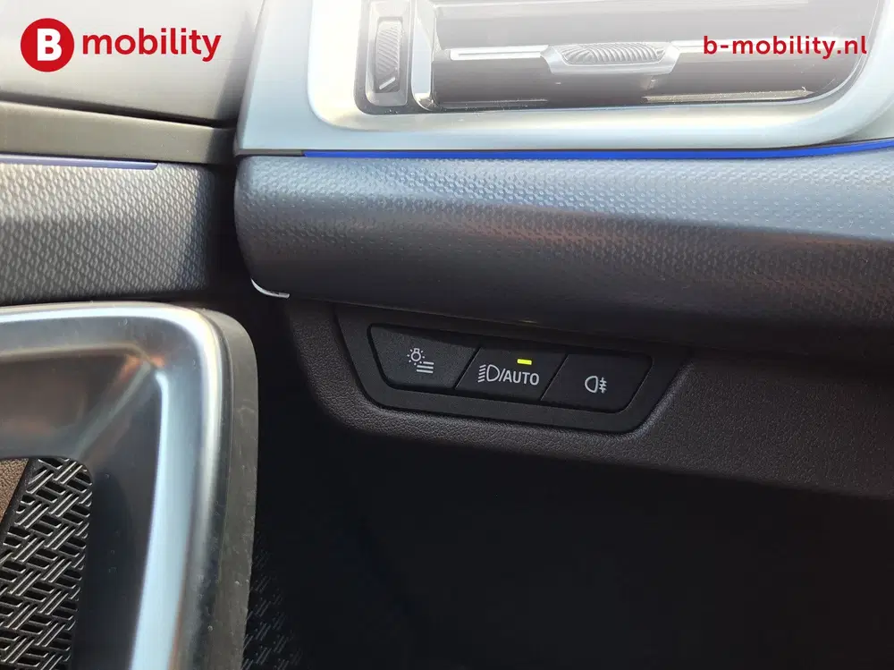 BMW iX1 eDrive20 67 kWh M-Sport SOH 99% Driving As uit 2024, foto 18