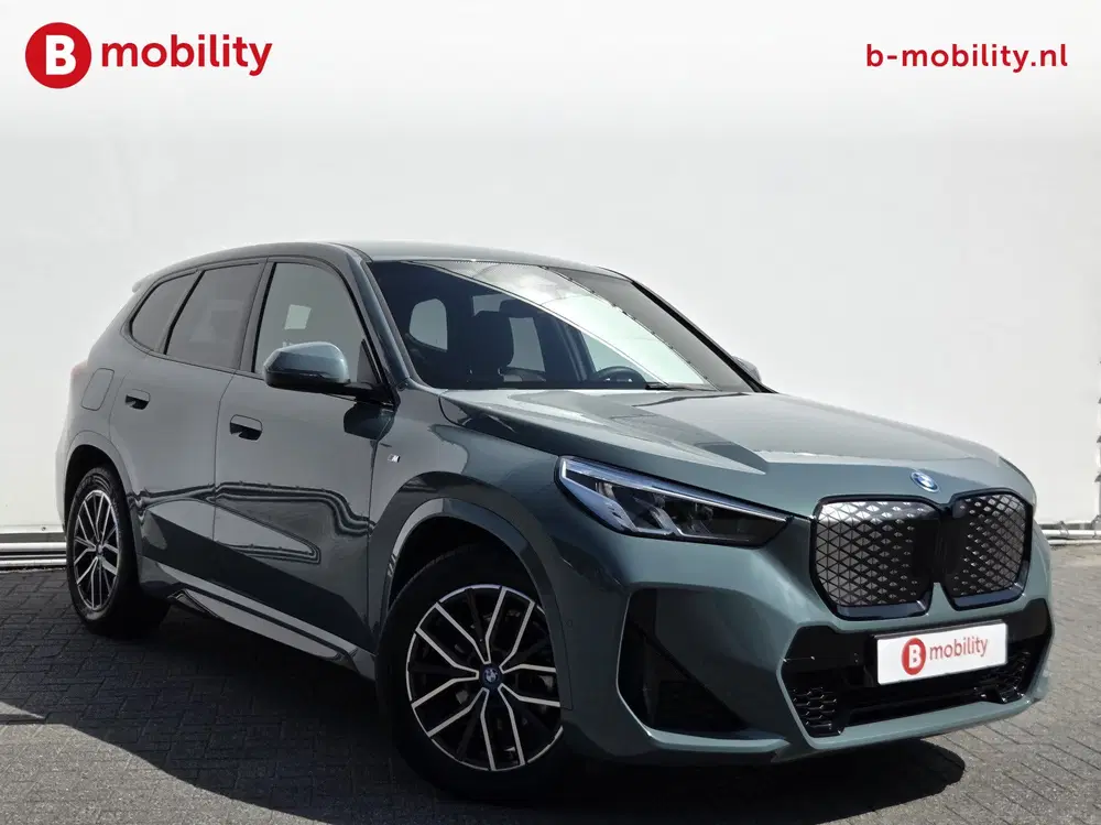 BMW iX1 eDrive20 67 kWh M-Sport SOH 99% Driving As uit 2024, foto 4