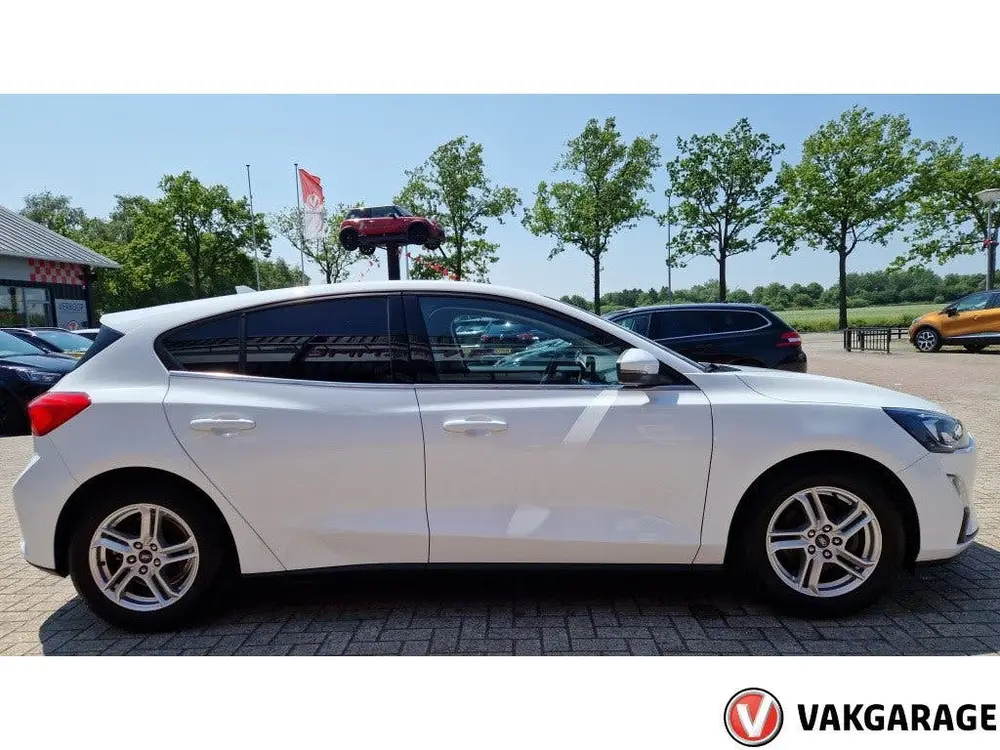 Ford Focus 1.0 EcoB. Tr Ed. bns (bj 2020) uit 2020, foto 6