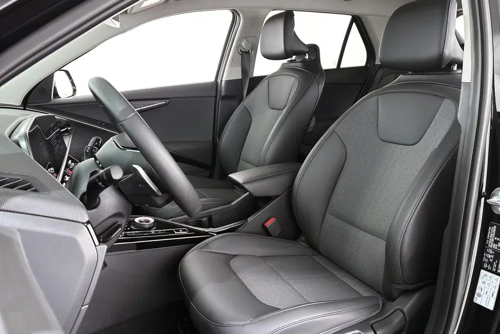 Kia Niro 1.6 GDi PHEV DynamicLine Keyless Achteruit uit 2025, foto 6