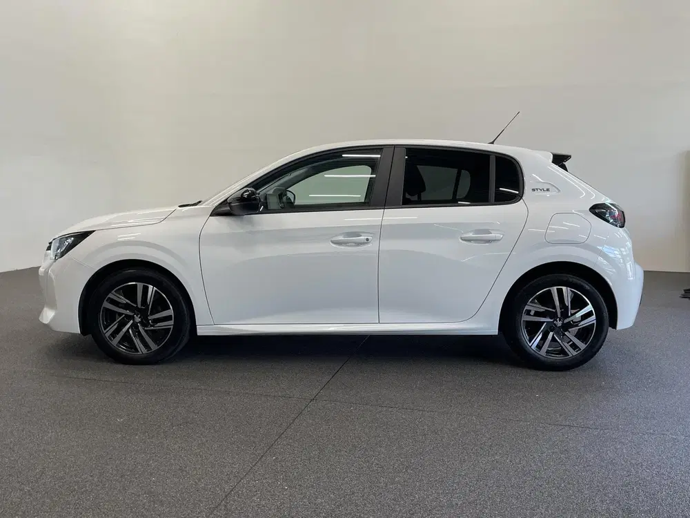 Peugeot 208 1.2 PureTech Style Navigatie Apple Carplay uit 2023, foto 4