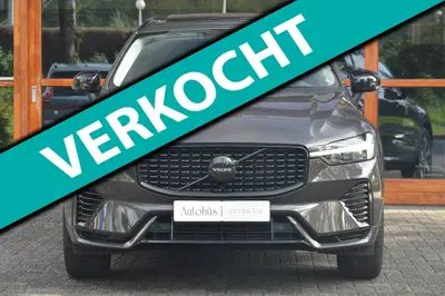 Volvo XC60 T6 Hybride AWD Plus Dark LONG RANGE uit 2023