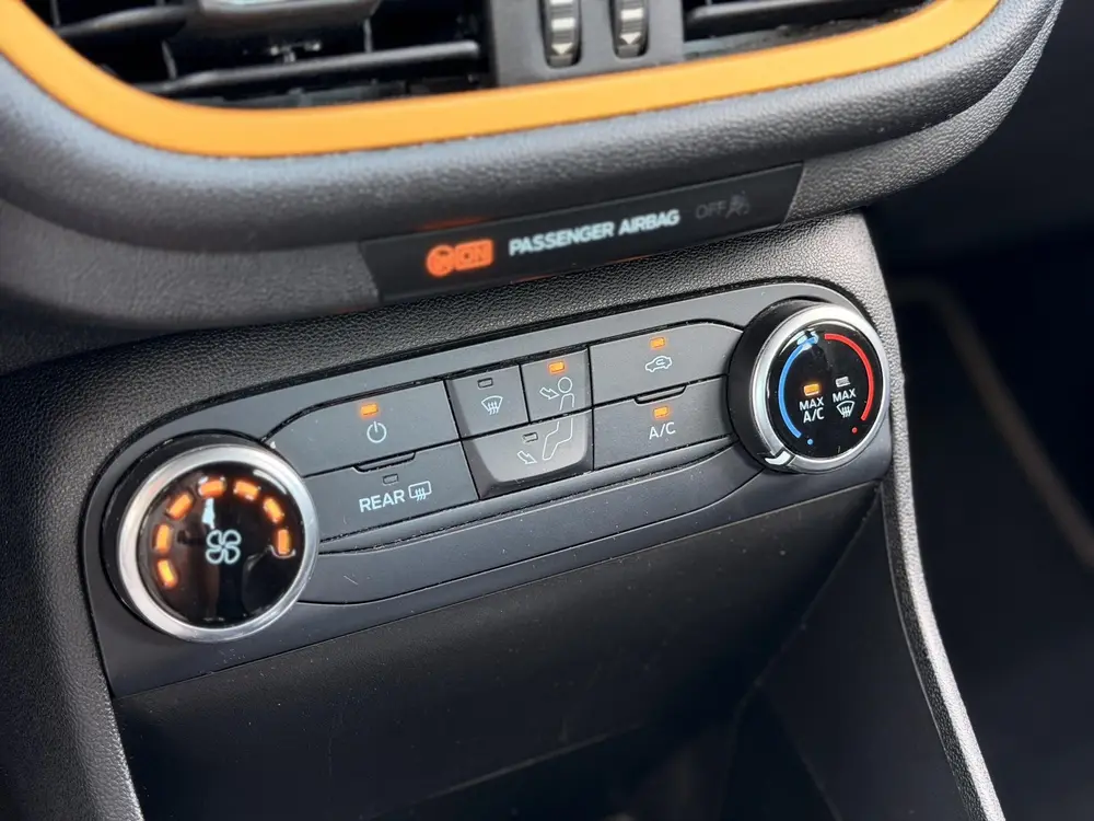 Ford Fiesta 1.0 EcoBoost Active DRIVER ASSISTANCE PACK uit 2019, foto 19