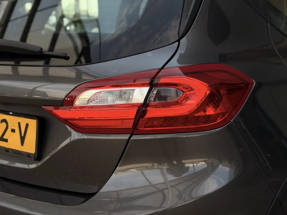 Ford Fiesta 1.0 EcoBoost Active DRIVER ASSISTANCE PACK uit 2019, foto 8