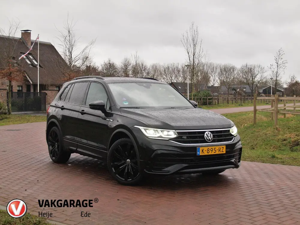 Volkswagen Tiguan 1.5 TSI R-Line Business+ | Black Style | S uit 2021