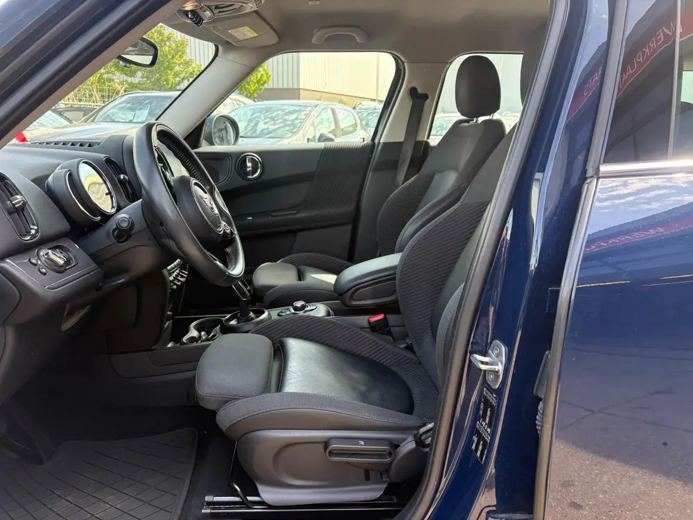 Mini Countryman 1.5 Cooper Dutch Made Edition Clima, cruise uit 2019, foto 10