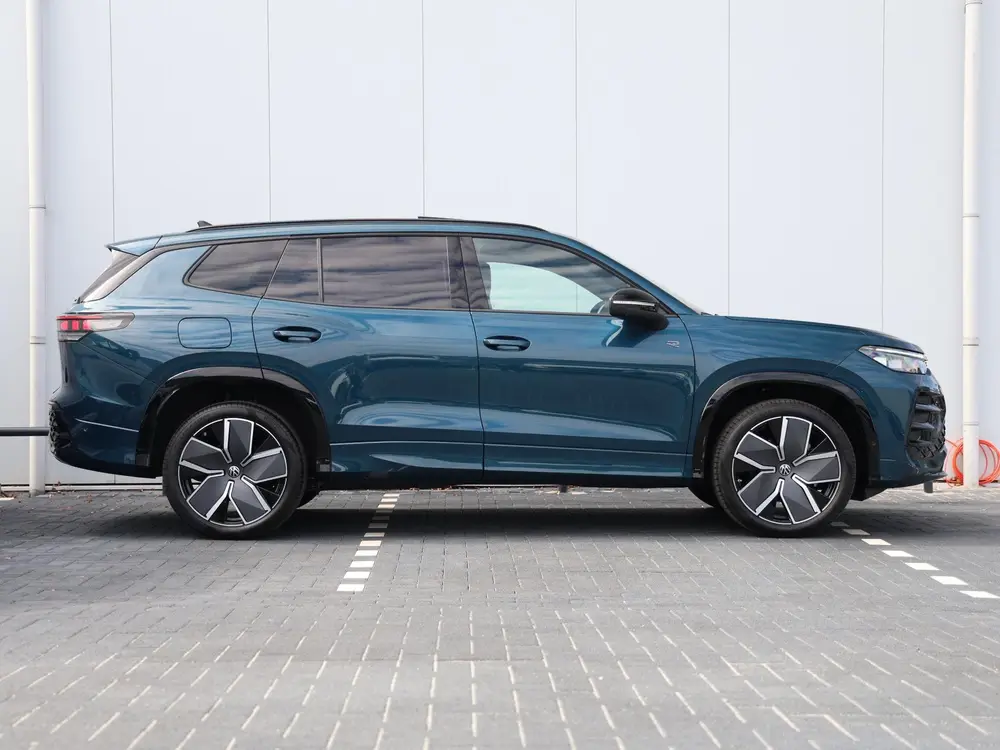 Volkswagen Tayron 1.5 eHybrid R-Line 204pk DSG | Harman Kard uit 2025, foto 2