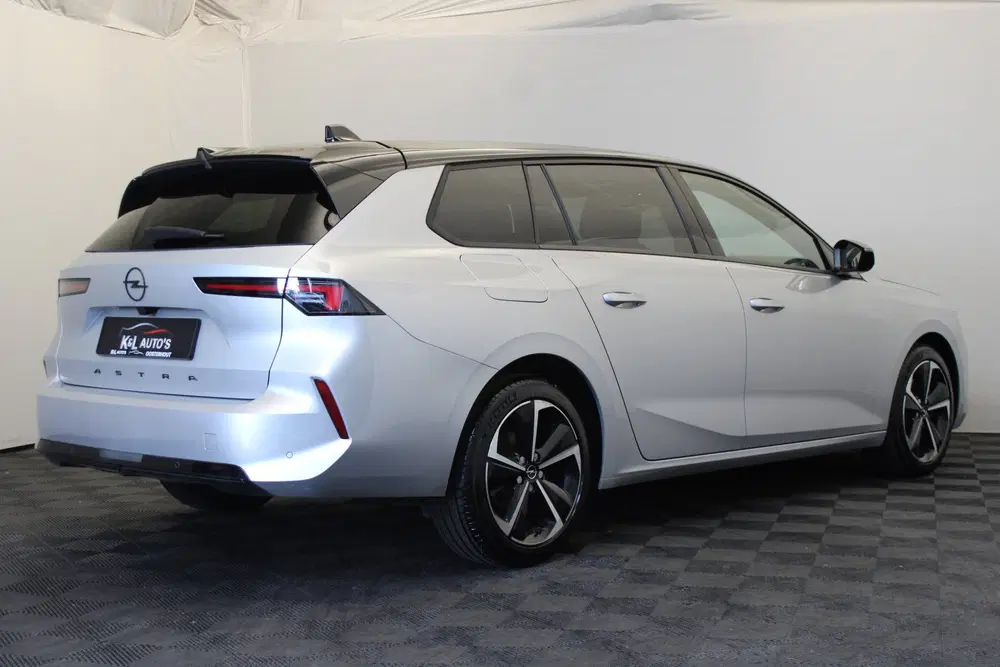 Opel Astra 1.2 Turbo GS uit 2023, foto 12