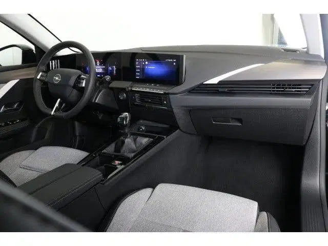 Opel Astra 1.2 Level 3 130pk uit 2023, foto 14