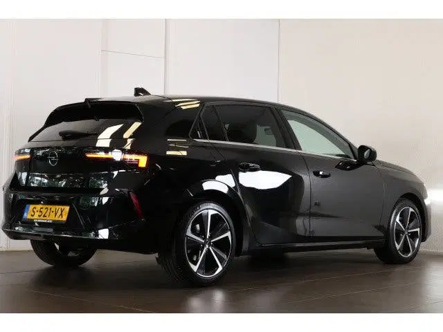 Opel Astra 1.2 Level 3 130pk uit 2023, foto 2