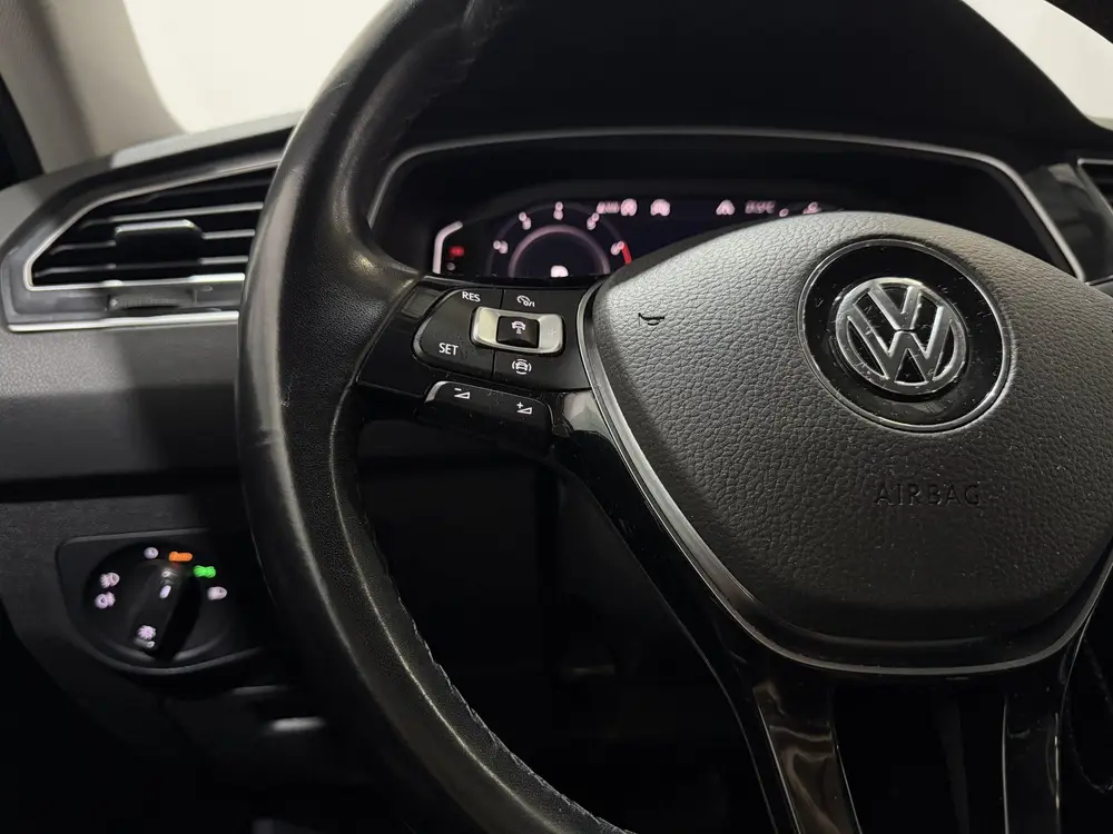 Volkswagen Tiguan 1.5 TSI R-Line Business+ - Carplay / Lane uit 2020, foto 14