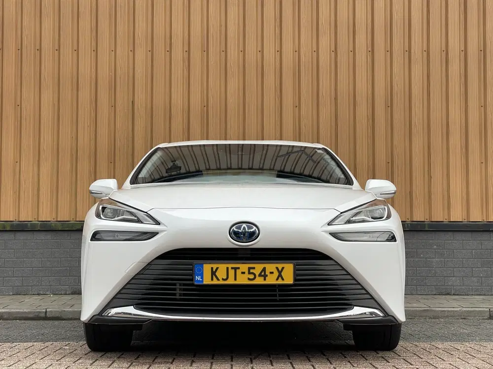 Toyota Mirai Dynamic uit 2021, foto 2
