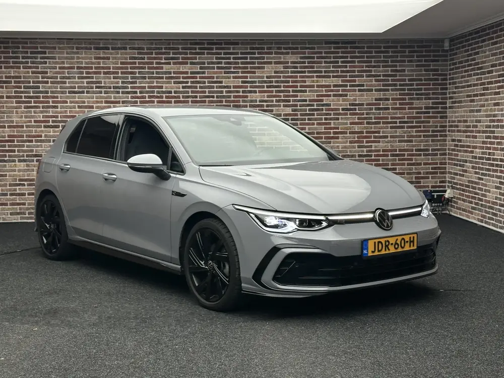 Volkswagen Golf 1.5 eTSI R-Line Dodehoek herkenning | Camera uit 2023, foto 18