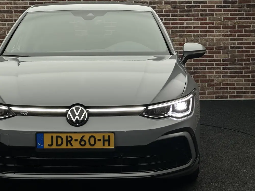 Volkswagen Golf 1.5 eTSI R-Line Dodehoek herkenning | Camera uit 2023, foto 20