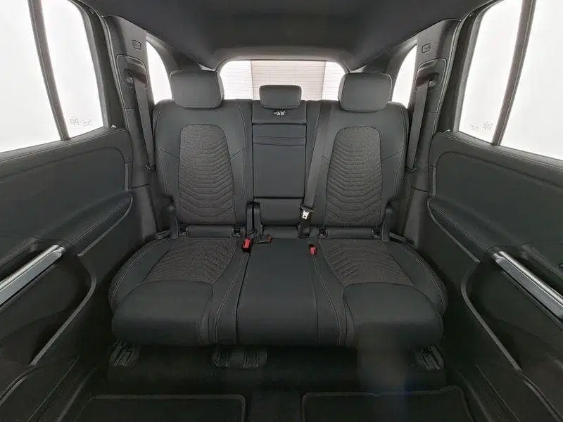 Mercedes-Benz EQB 250+ Business Line 71 kWh uit 2025, foto 6