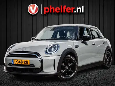 Mini One 1.5 One Essential Full map navigatie uit 2021