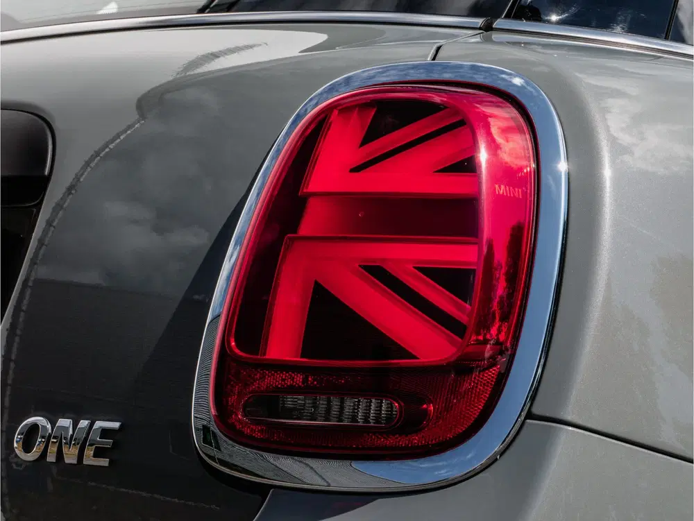 Mini One 1.5 One Essential Full map navigatie uit 2021, foto 20