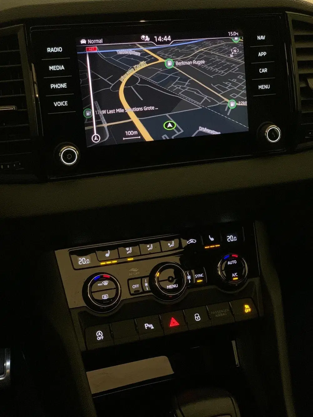 Skoda Karoq 1.5 TSI ACT Sportline Full option 1 jaar g uit 2023, foto 13