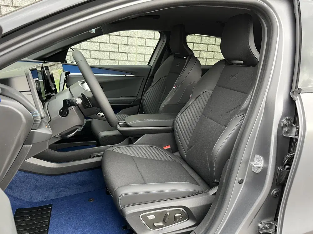 Renault Megane Comfort Range Esprit Alpine 60 kWh uit 2026, foto 7