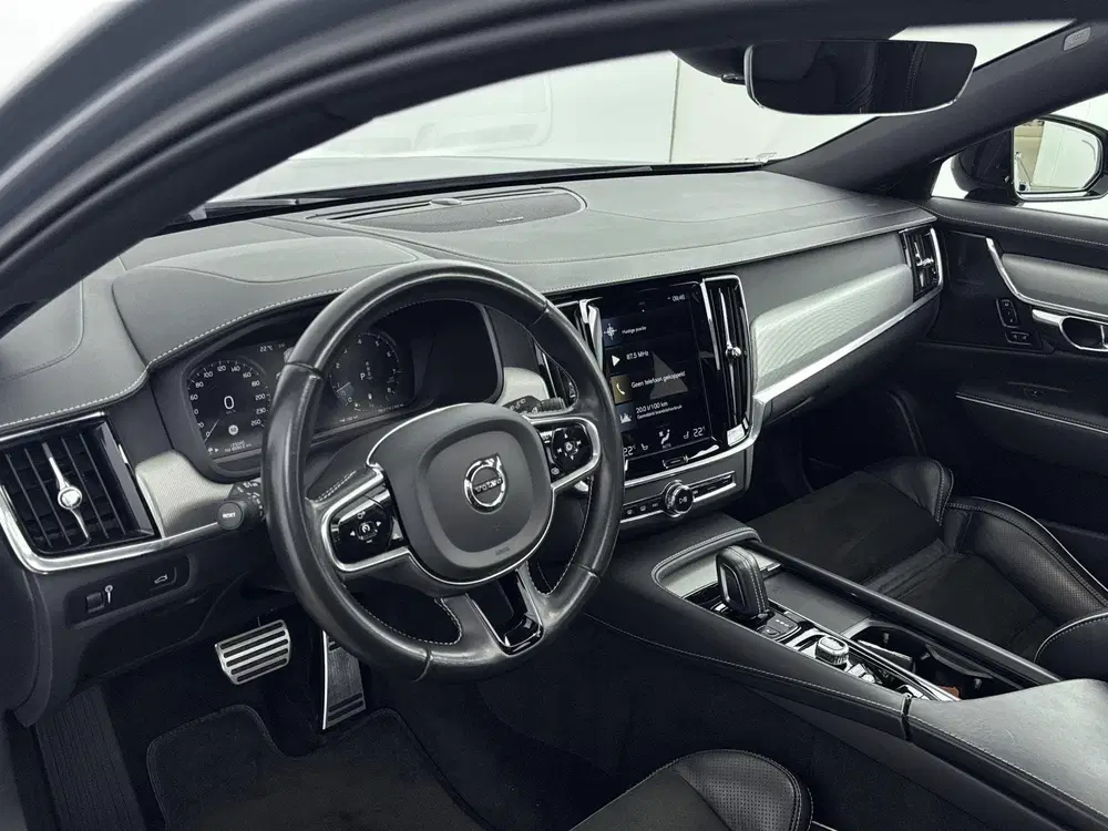 Volvo V90 2.0 B5 R-Design 251PK uit 2020, foto 17
