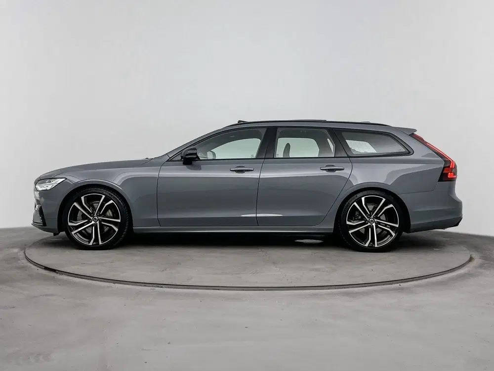 Volvo V90 2.0 B5 R-Design 251PK uit 2020, foto 2