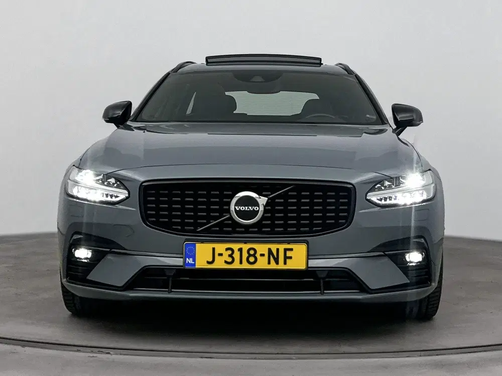 Volvo V90 2.0 B5 R-Design 251PK uit 2020, foto 5