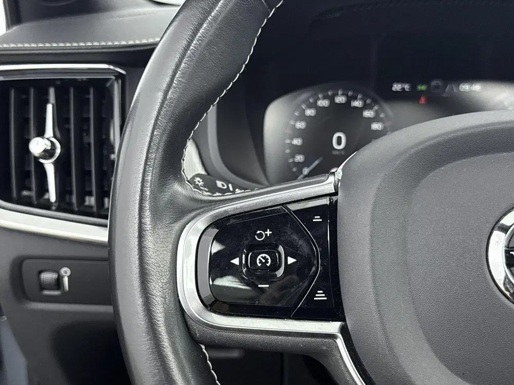 Volvo V90 2.0 B5 R-Design 251PK uit 2020, foto 6