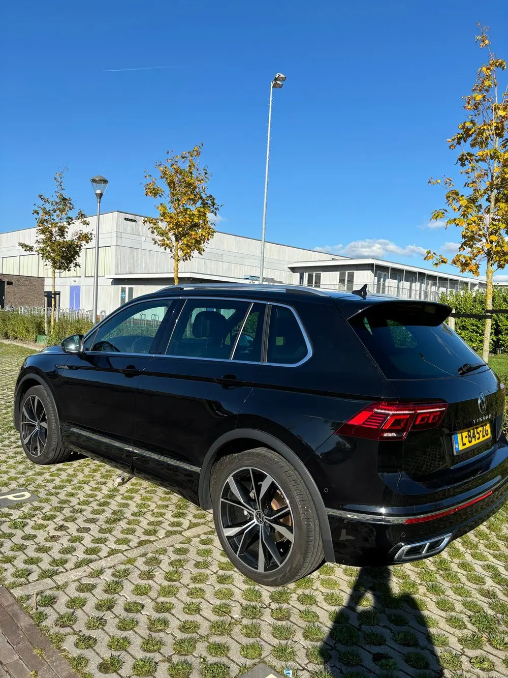Volkswagen Tiguan 1.5 TSI ACT 150pk DSG 2020 Zwart uit 2020, foto 9