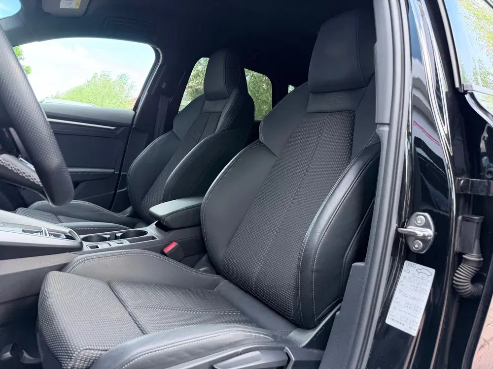 Audi A3 40 TFSI quattro S-Line Camera uit 2022, foto 10